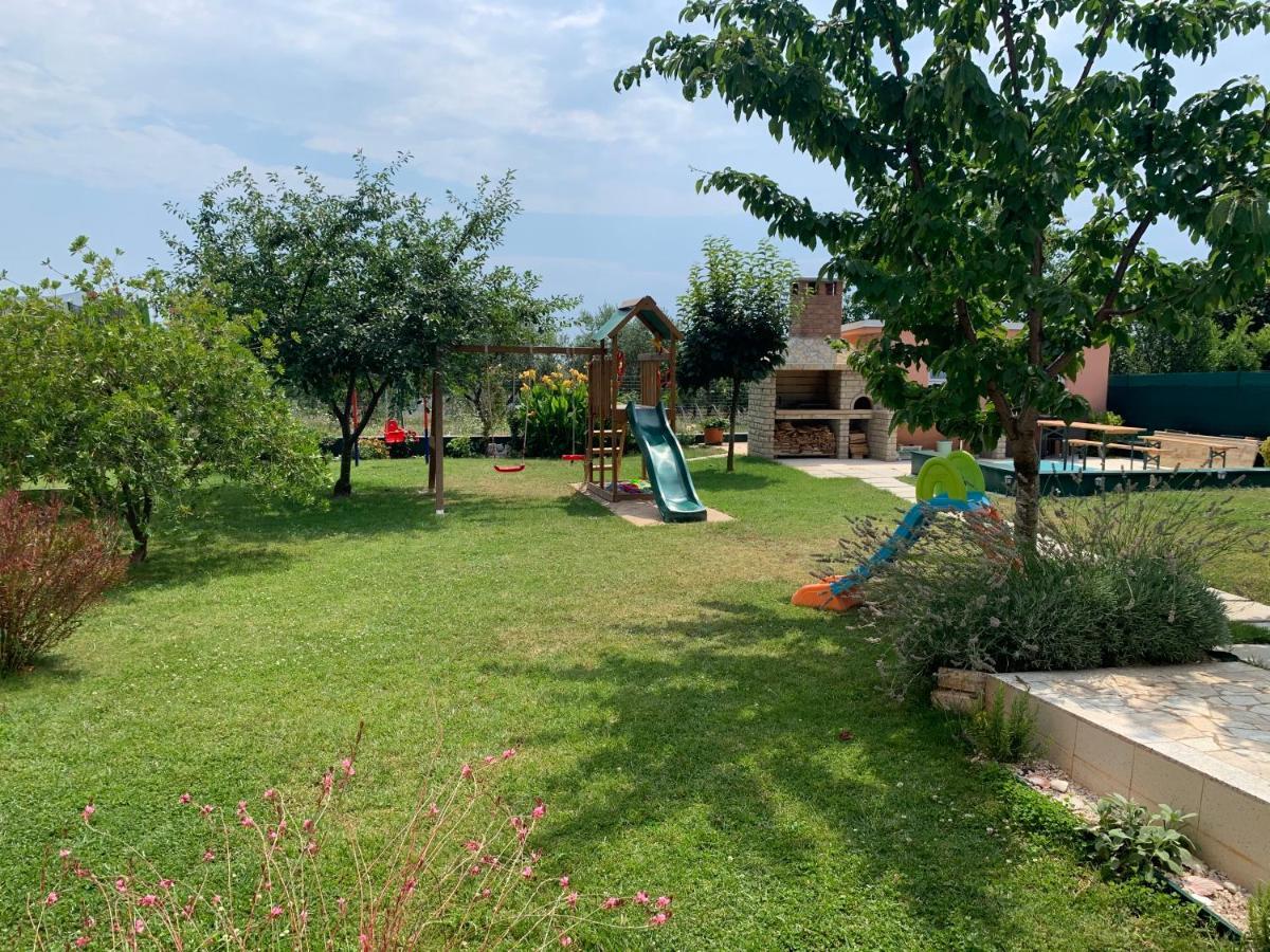 Apartments Rosa Umag Exterior foto